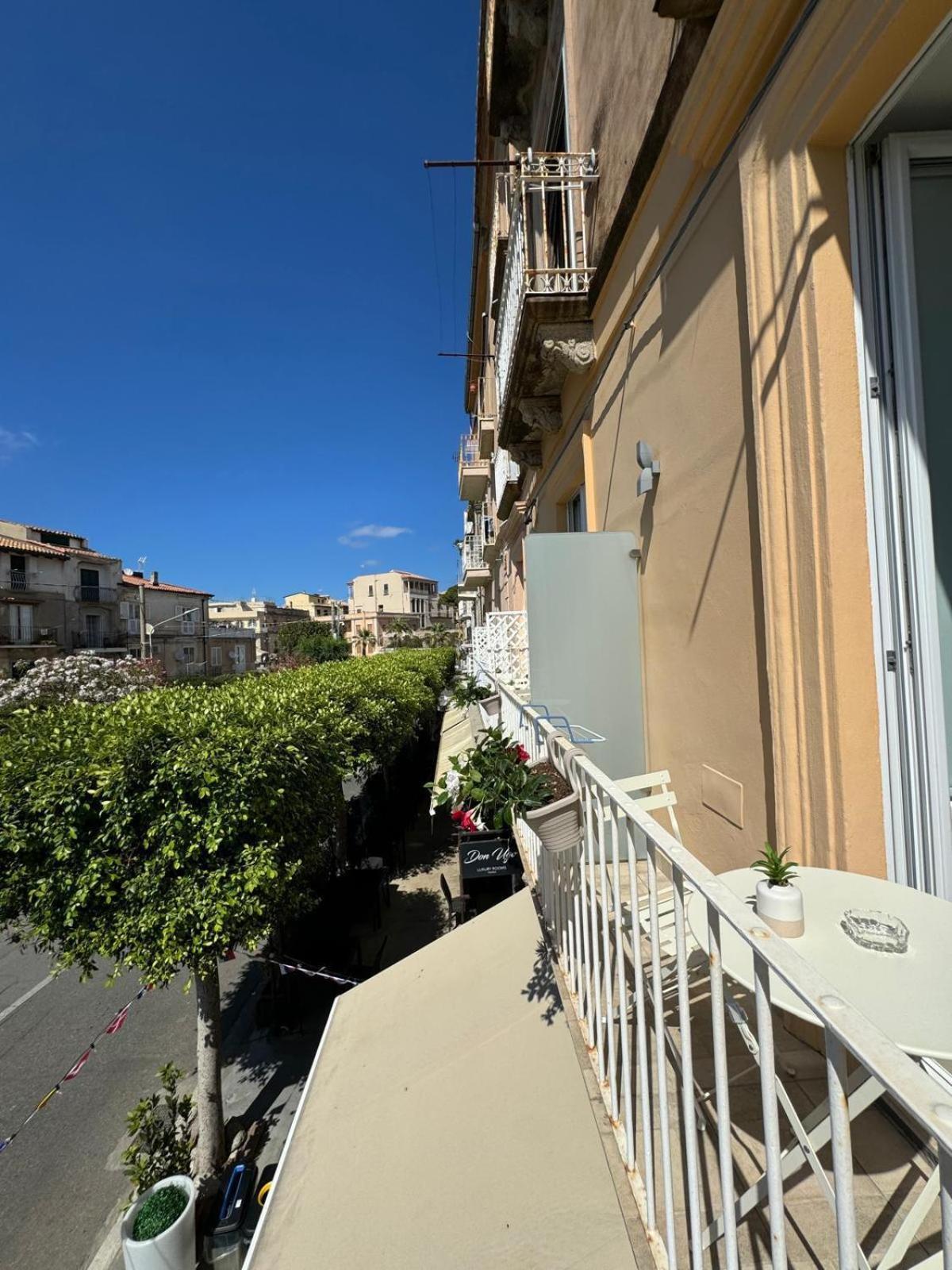 Don Ugo Luxury Rooms Tropea Extérieur photo