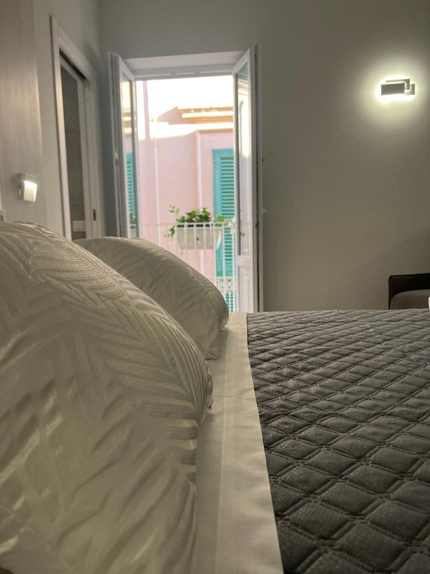 Don Ugo Luxury Rooms Tropea Extérieur photo
