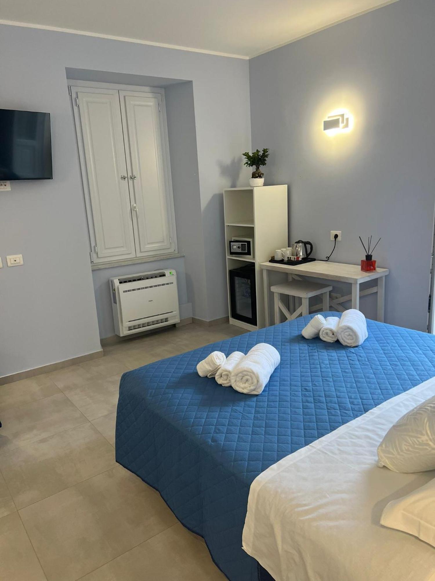 Don Ugo Luxury Rooms Tropea Extérieur photo