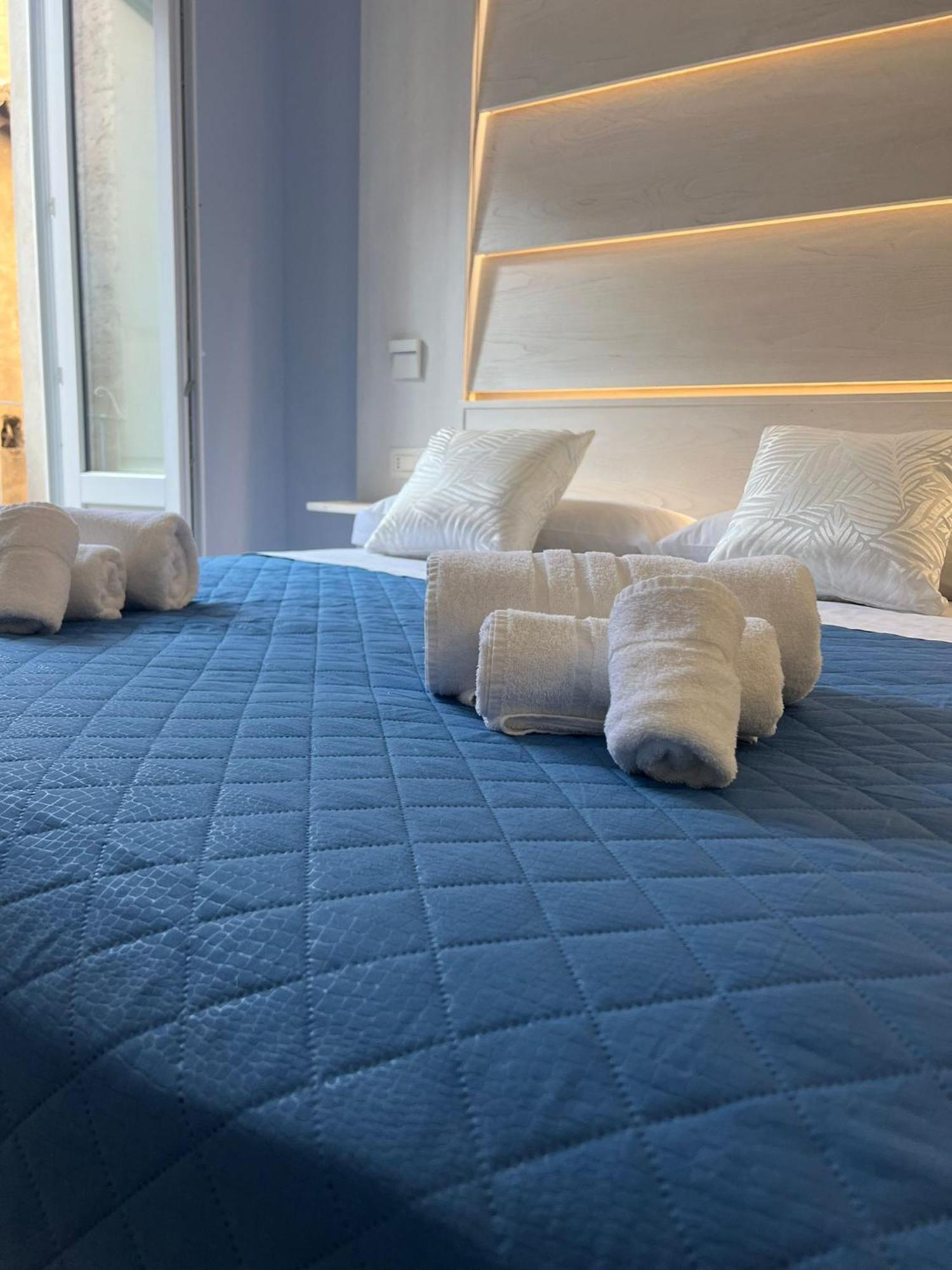 Don Ugo Luxury Rooms Tropea Extérieur photo