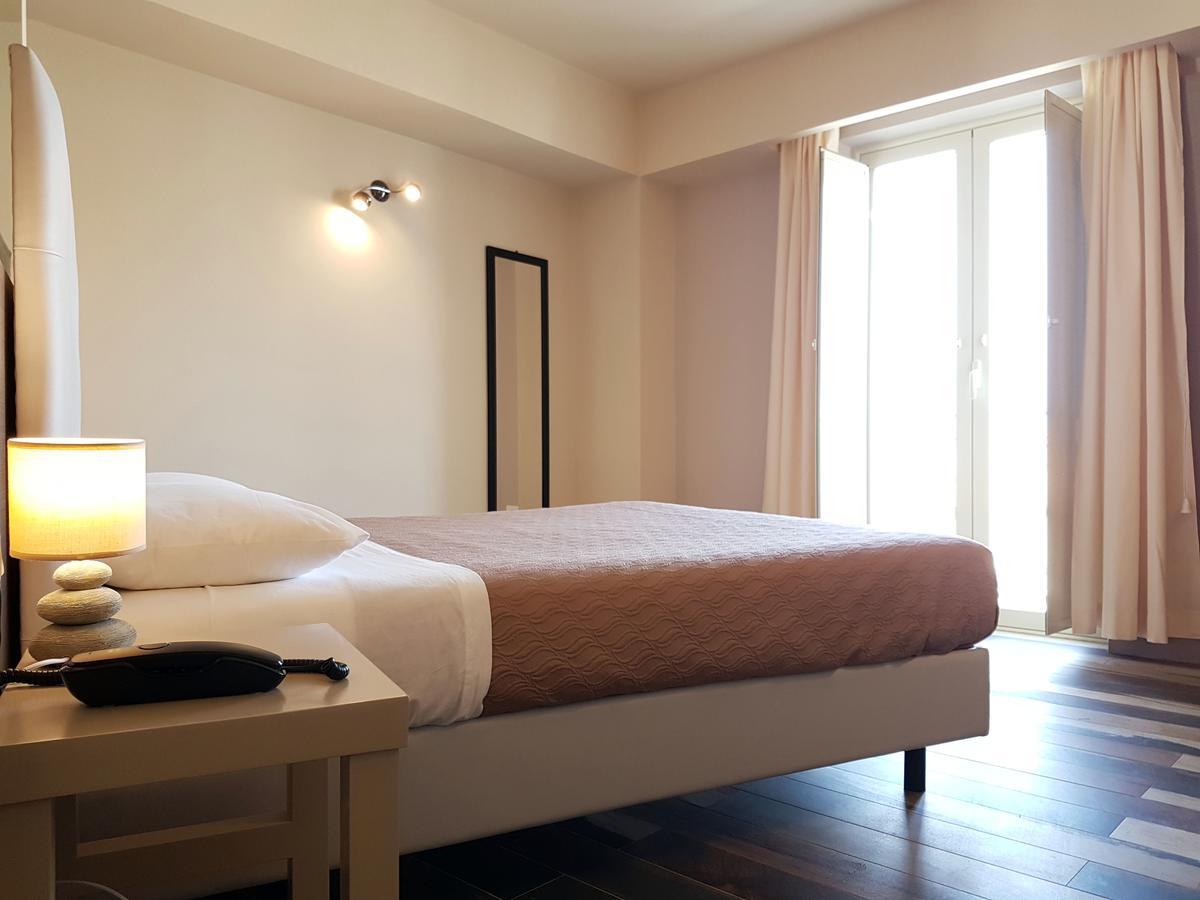 Don Ugo Luxury Rooms Tropea Extérieur photo