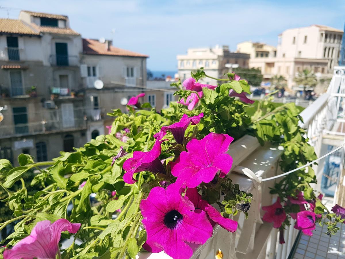 Don Ugo Luxury Rooms Tropea Extérieur photo